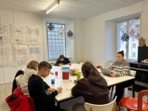 Blind test géant pour la réouverture des locaux à Tramelan, photo 6