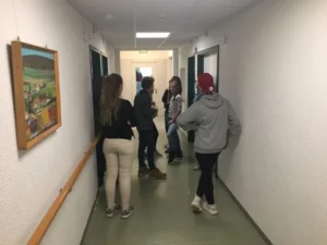 Activité Intergénérationnelle au Home les Lovières Loto, photo 7
