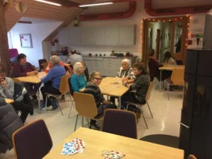 Activité Intergénérationnelle au Home les Lovières Loto, photo 8