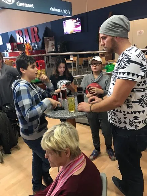 Activité Intergénérationnelle au Home les Lovières Bowling, photo 1