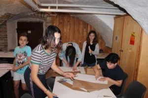 Création d'un cadre photo en carton à Tramelan, photo 3