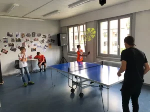 Tournoi ping pong à Malleray, photo 2