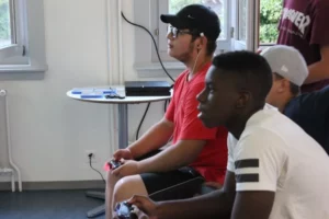 Soirée Jeux video sur grand écran à Malleray, photo 3