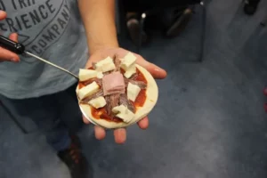 Soirée mini pizza party à Malleray, photo 7
