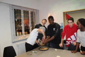 Atelier pain d'épice et thé à la cannelle à Malleray, photo 4