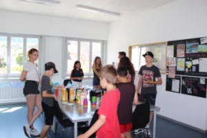 Concours de cocktails pour fêter le début des vacances d'été à Malleray, photo 1