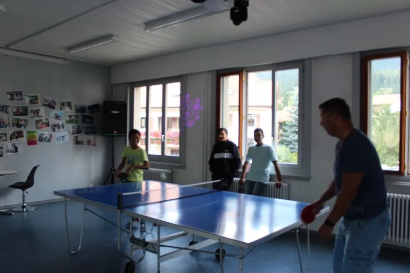 Tournoi de ping pong à Malleray, photo 1