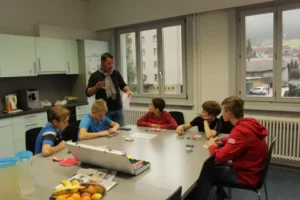 Initiation au jeu du poker à Malleray, photo 2