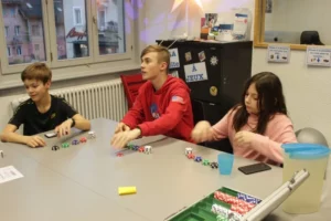 Initiation au jeu du poker à Malleray, photo 4