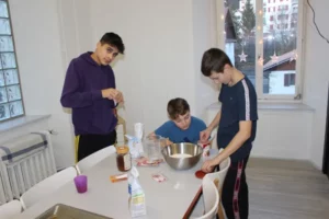 Atelier pain d'épice et thé à la cannelle à Tramelan, photo 2