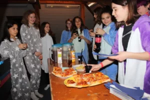 Soirée Filles Pizza Film à Malleray, photo 8