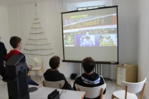 Jeux vidéo sur grand écran à Tramelan, photo 1