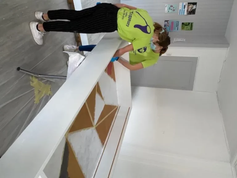 Atelier déco d'une étagère à Tramelan, photo 2