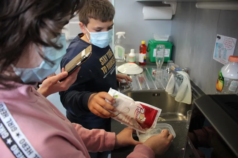Petites expériences scientifiques à Malleray, photo 1
