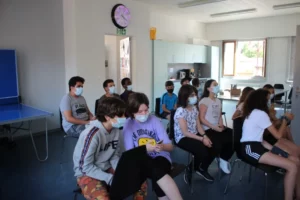 Masterquiz Kahoot organisé par Lenaïc Mathilde Gaëlle et Flora à Malleray, photo 3