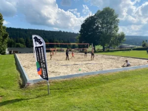 Activité estivale à la piscine du Château à Tramelan, photo 4