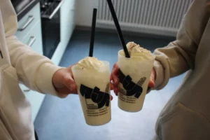 Milk shake et petit bac à Malleray, photo 1