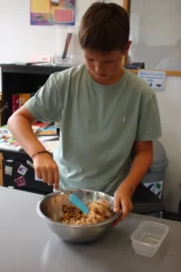 Confection de pâtisseries pour la vente du 24 juin à Malleray et à Tramelan, photo 13