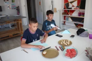 Concours d'avion en papier glaces à Tramelan, photo 1
