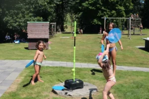 Activités estivales à la piscine de Château à Tramelan, photo 6