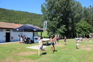 Activités estivales à la piscine de Château à Tramelan, photo 12