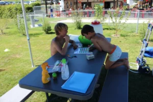 Activités estivales à la piscine de Château à Tramelan, photo 14