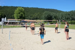 Activités estivales à la piscine de Château à Tramelan, photo 15