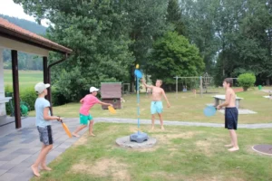 Activités estivales à la piscine du Château à Tramelan, photo 6
