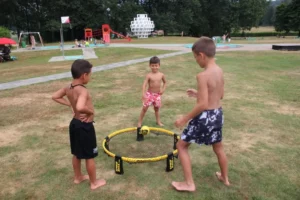 Activités estivales à la piscine du Château à Tramelan, photo 7