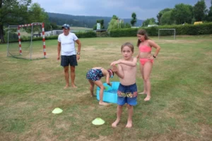 Activités estivales à la piscine du Château à Tramelan, photo 16