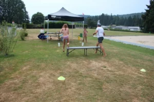 Activités estivales à la piscine du Château à Tramelan, photo 17