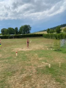 Activités estivales à la piscine du Château à Tramelan, photo 5