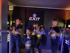 Sortie LaserGame à Bienne organisé par Flora, photo 8