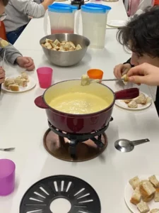 Soirée repas Fondue au fromage à Tramelan, photo 6
