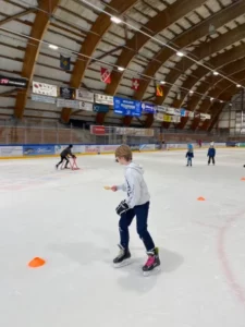 Sortie à la patinoire à Tramelan, photo 12
