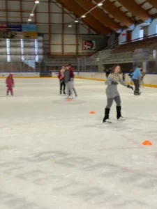 Sortie à la patinoire à Tramelan, photo 13