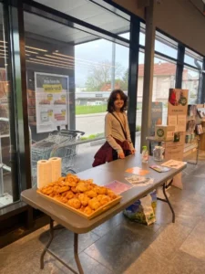 Stands pour La journée de la bonne action devant les Coop de Valbirse et Tramelan, photo 9