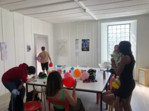 Soirée La Folie des Couleurs à Tramelan Projet individuel Alisson Ludivine, photo 3