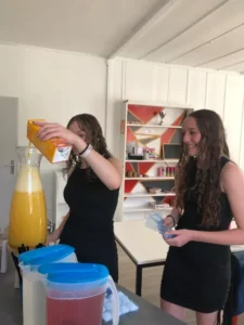 Soirée La Folie des Couleurs à Tramelan Projet individuel Alisson Ludivine, photo 4