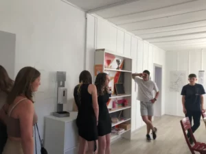 Soirée La Folie des Couleurs à Tramelan Projet individuel Alisson Ludivine, photo 5