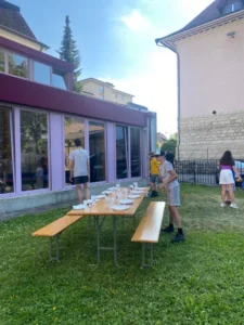 Soirée Grillades dans le jardin à Malleray, photo 5