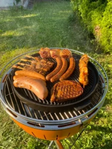 Soirée Grillades dans le jardin à Malleray, photo 9