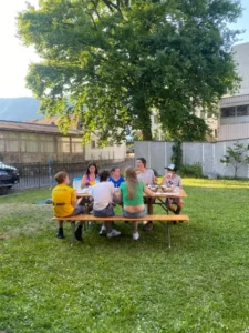 Soirée Grillades dans le jardin à Malleray, photo 10