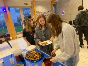 Soirée animés japonais organisée par Delinda et Amélie à Malleray, photo 12