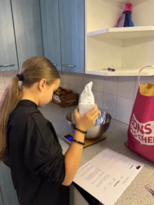 Atelier pâtisserie Brownies à Malleray, photo 2