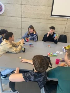 Après midi jeux de société à Malleray, photo 5