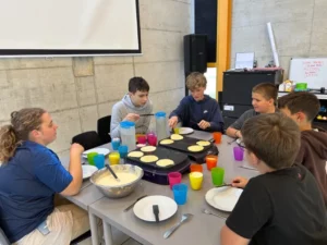 Soirée 1 repas 1 sujet au local de Malleray, photo 6