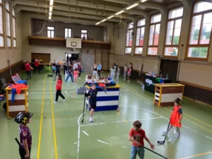 Animation mobile à Court, photo 6