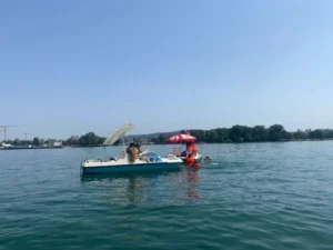 Sortie pédalo et grillades au bord du lac de Bienne