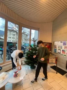 Décoration des locaux pour les fêtes de fin d'année, photo 2